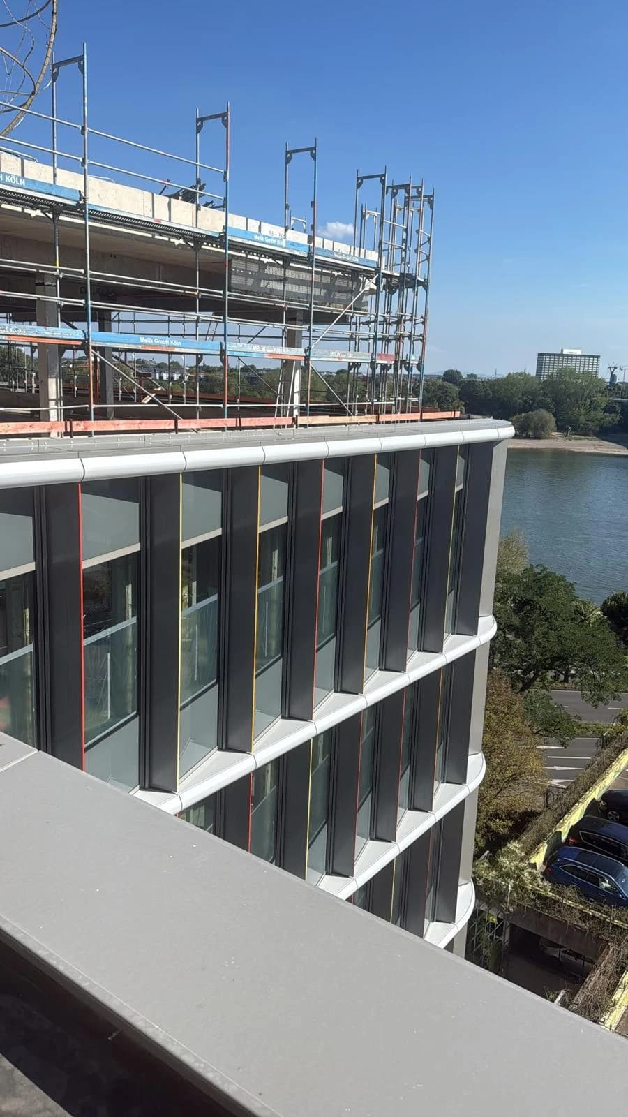 Realizacja fasadowa Port One Berlin - CHRISBUD GROUP
